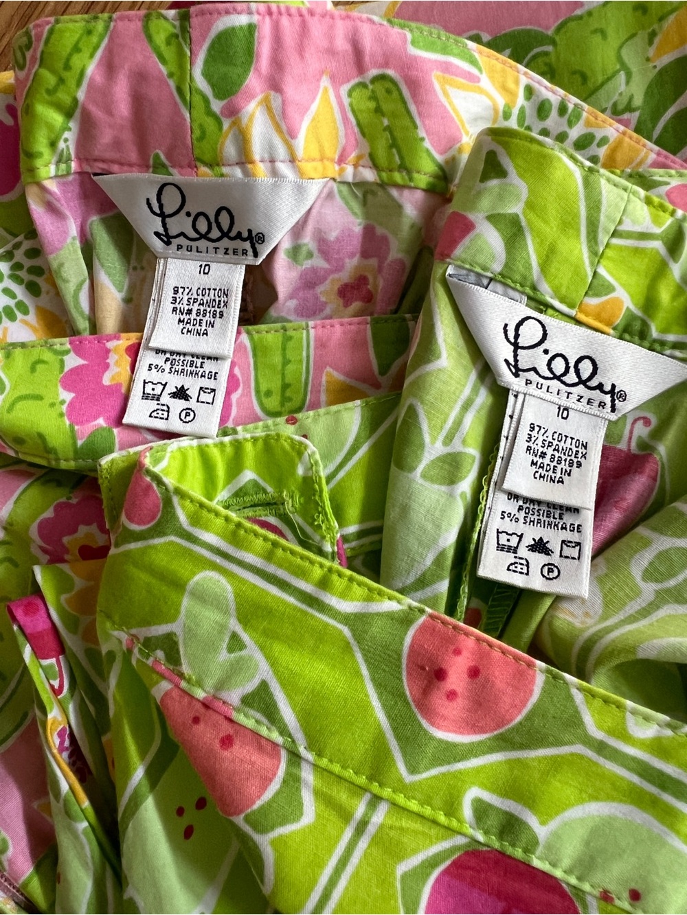 LILLY PULITZER SET OF TWO PRINTED PANTS, SIZE 10. - Picture 7 of 12